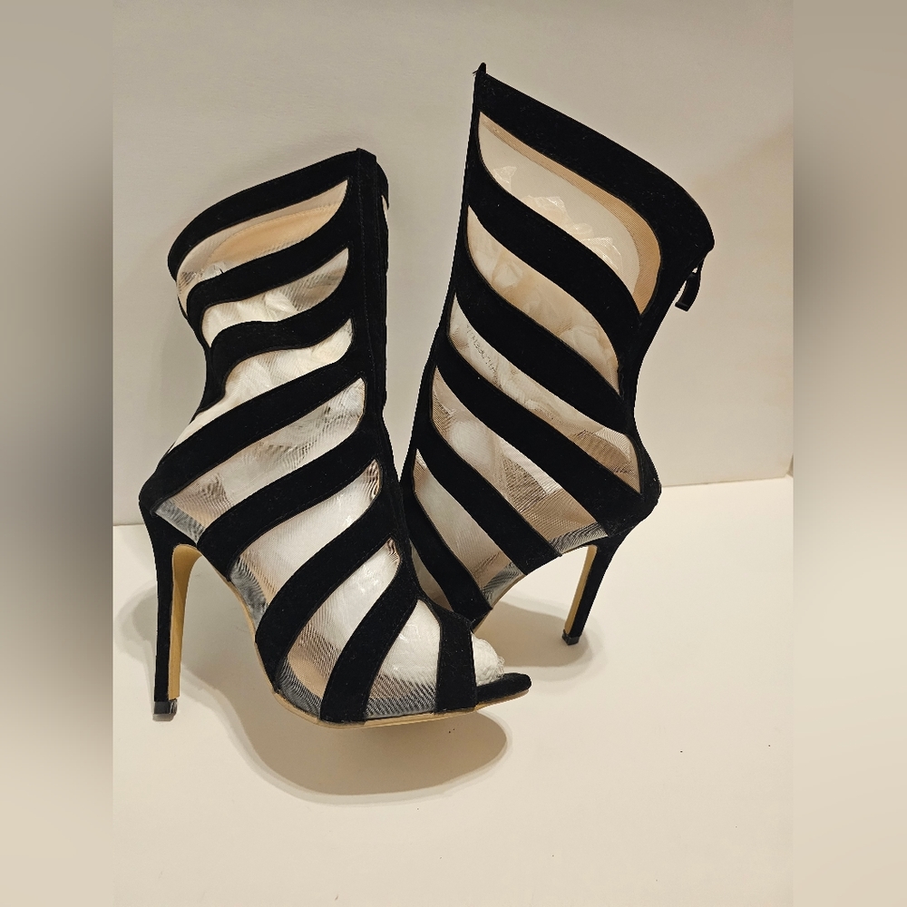 Shoes - Picture 9 of 16